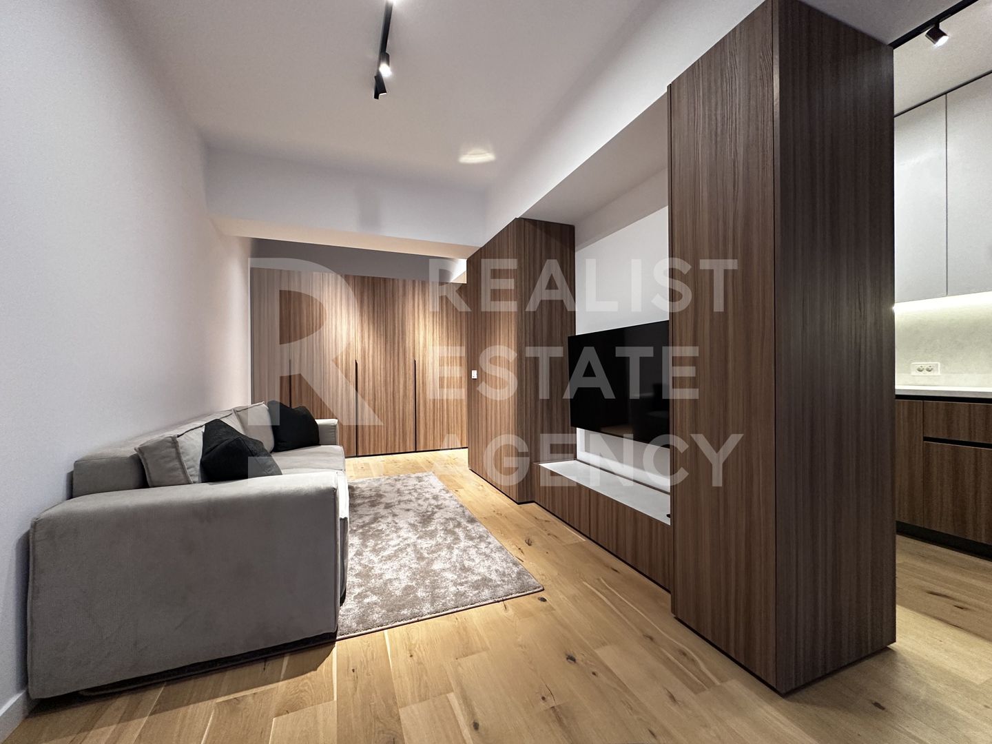 Pipera, apartament premium, 2 camere, parcare inclusă - Poză 2