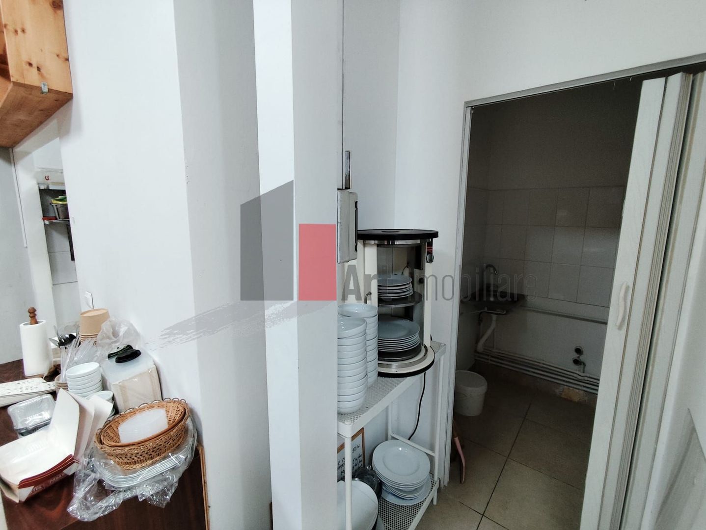 Spatiu de inchiriat in zona Dacia (Horeca/Restaurant/Cantina/Autoservire) - Poză 15