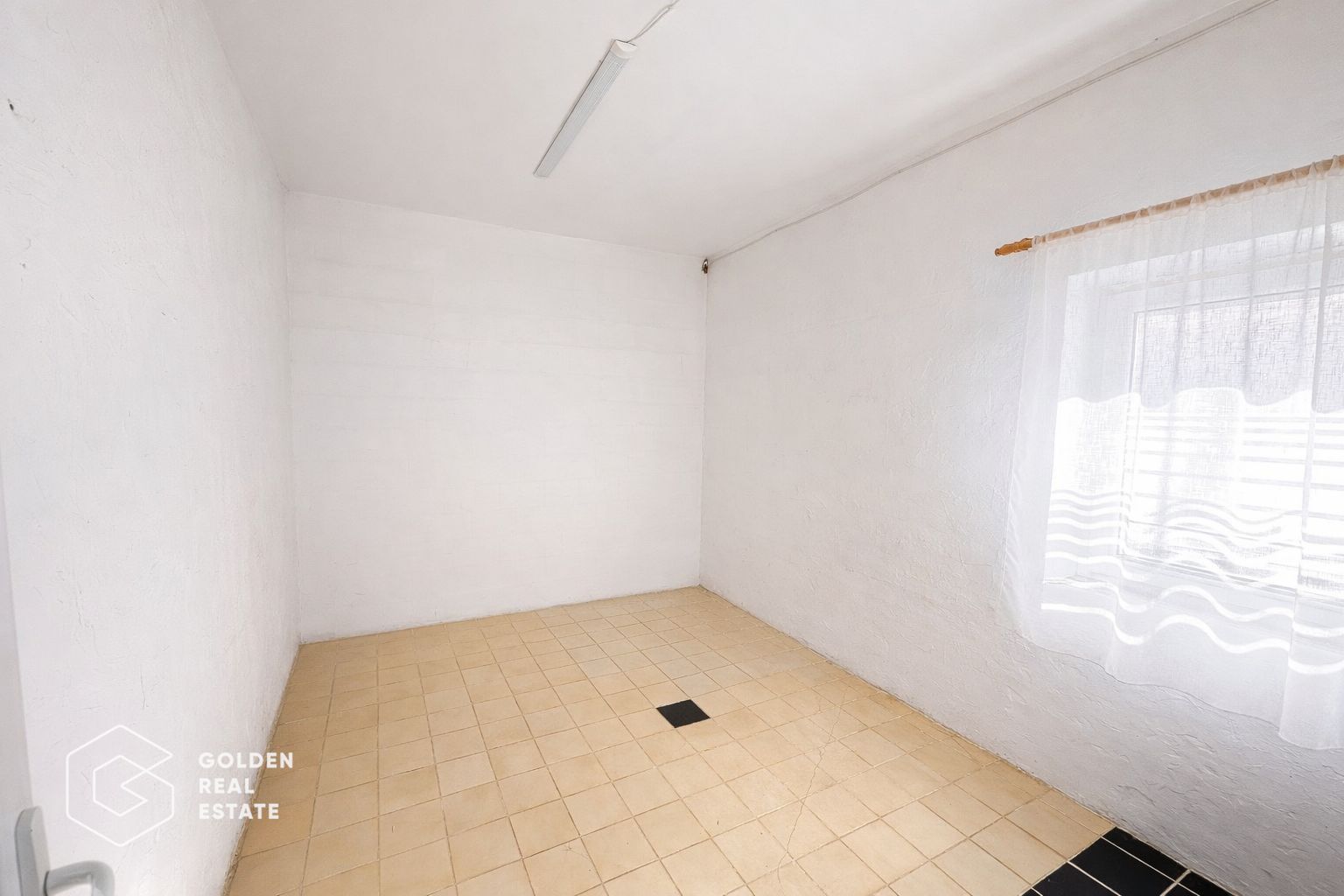 Hala 300mp, 3 camere, parter, pretabil destinatii multiple, zona Aeroport - Poză 7