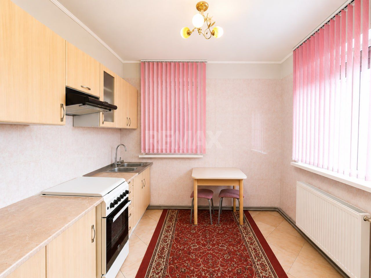 Casă generoasă cu 2 Nivele și confort modern – 10 Ari, Băcioi (sat Frumușica) - Poză 11