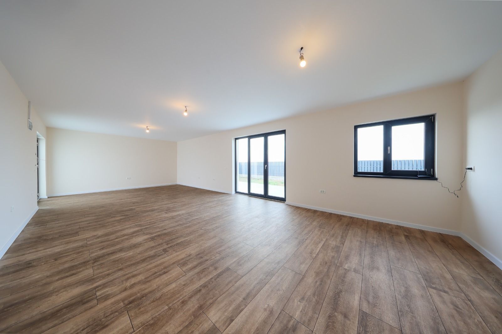 Casă modernă pe parter Bod | Teren 505 mp - Poză 19