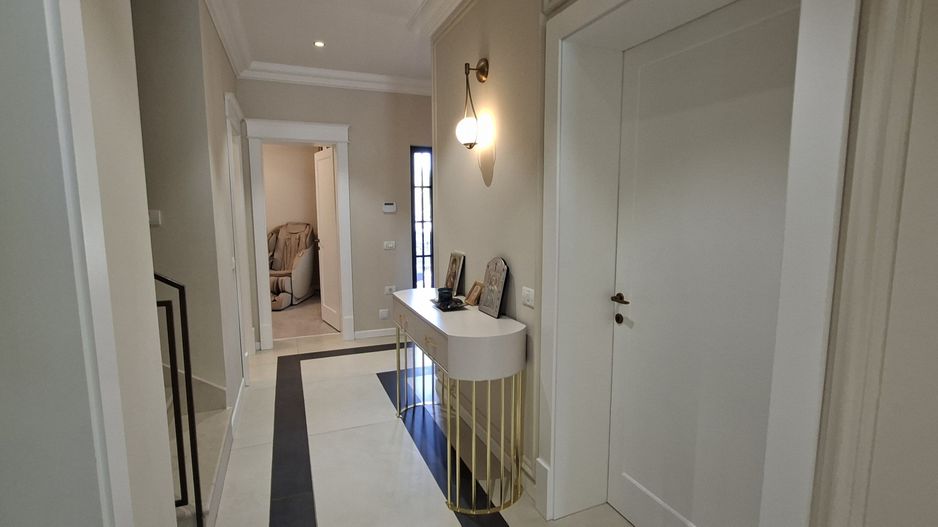 Vila spatioasa cu piscina - Dumbravita/Padurea Verde - Poză 14