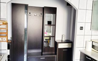 Codlea, apartament 2 camere decomandat, etaj 1, mobilat, 75000 euro - Poză 10