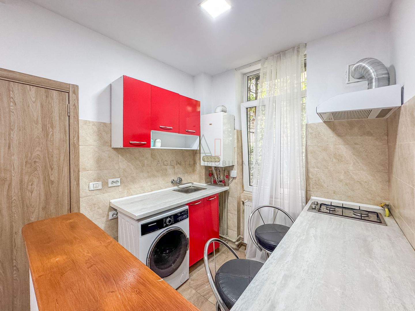 Garsoniera Cocheta si Boxa | Intrare Parc Cismigiu | Bloc Fara Risc - Poză 5
