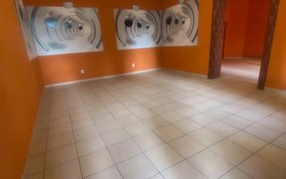 SPATIU COMERCIAL CU MULTIPLE DESTINATII CENTRAL - Poză 2
