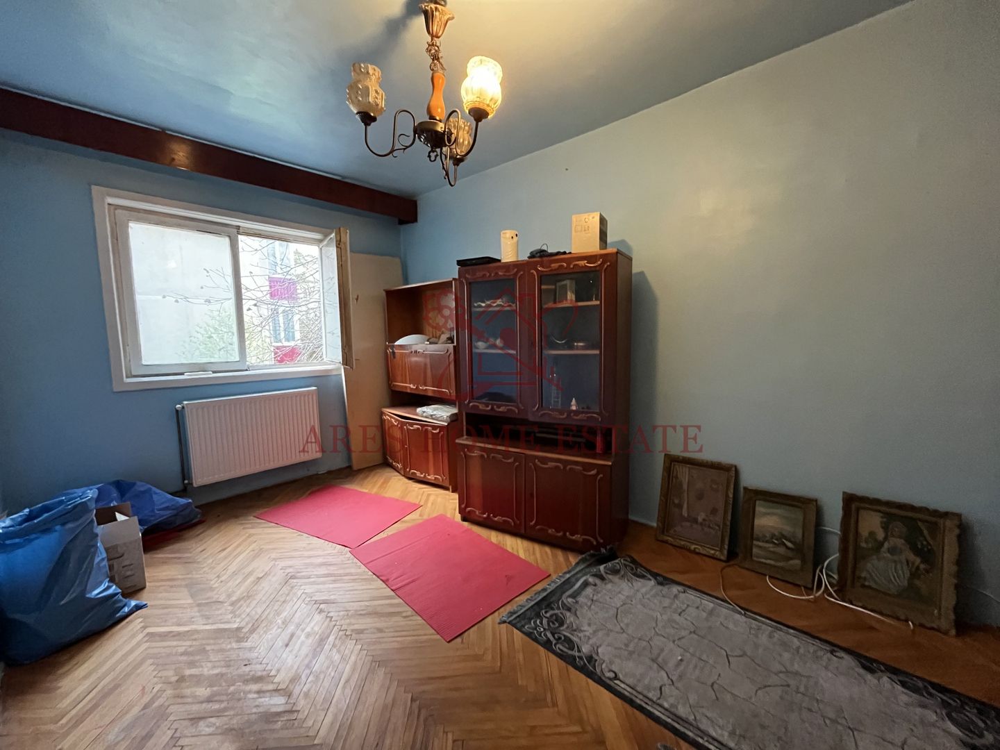 Etaj 1, 3 camere, spatios, 2 băi, centrală proprie – zonă excelentă - Poză 2