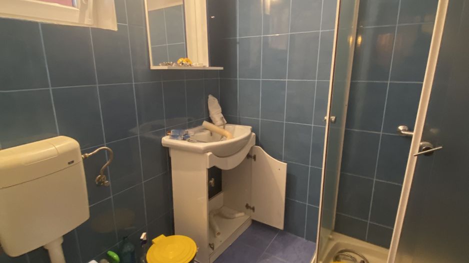 Casa cu 2 corpuri de clădire - Poză 3