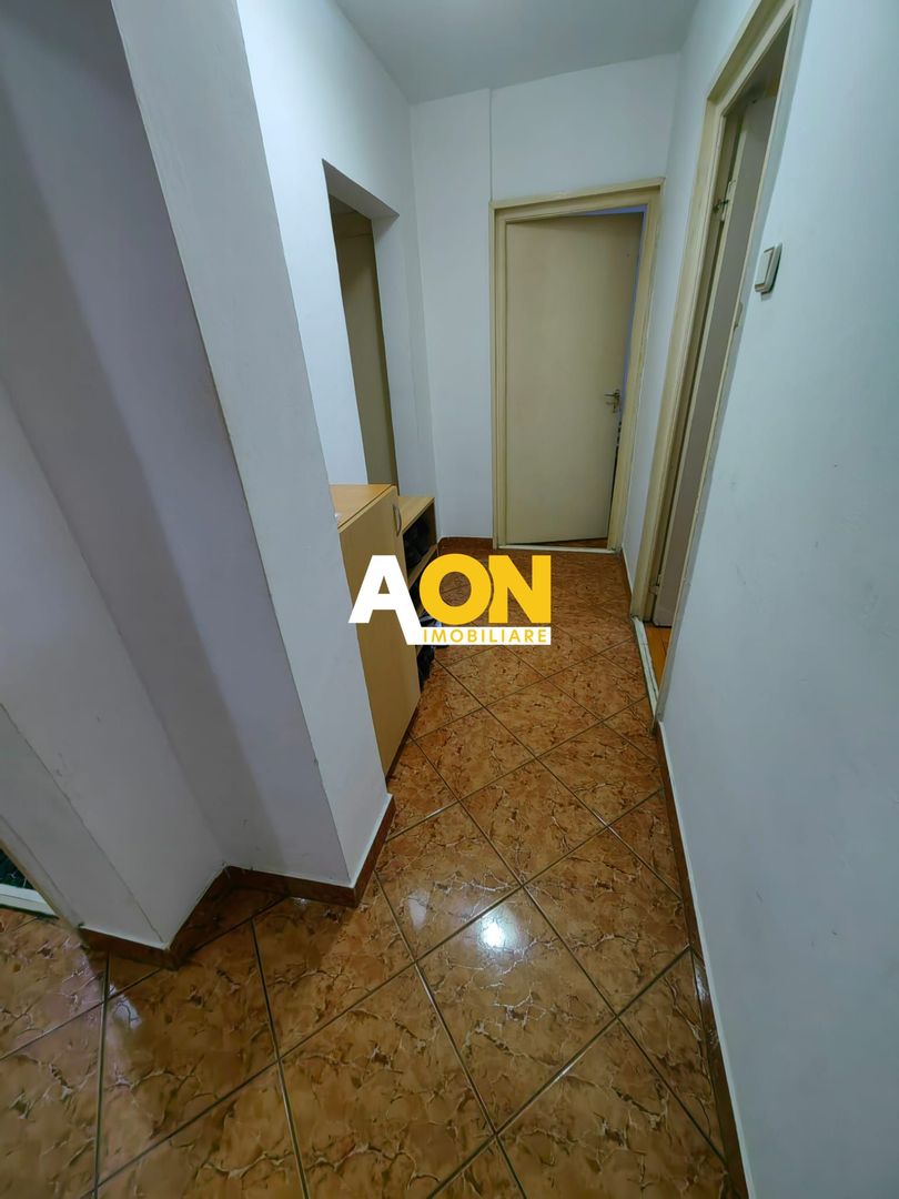 Apartament 3 Camere, Decomandat, Zona Cetate, Etaj 1 - Poză 7