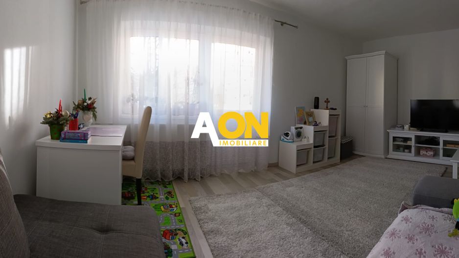 De inchiriat apartament 2 camere, etaj intermediar, Cetate - Poză 2