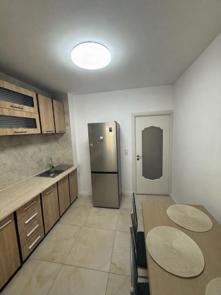 Închiriere Apartament cu 3 camere Titan Ozana, prima inchiriere - Poză 2