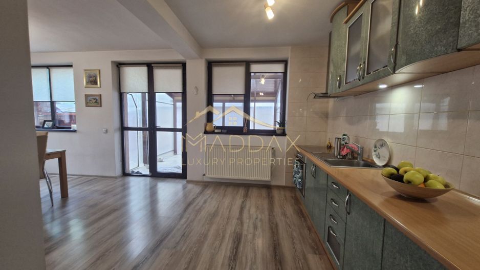 Vilă *5 camere // Cartier Ion Creangă // Sector 2 - Poză 12