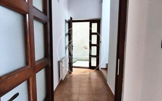 Casa de închiriat cu 6 camere în zona Centrala,  Oradea - Poză 9