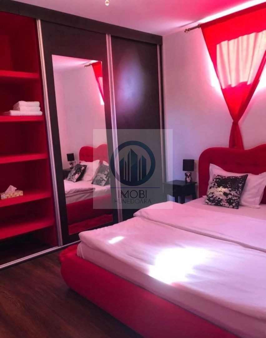Investiție sigura, zona excelenta–Pensiune funcționala, Str.Horea Deva - Poză 6