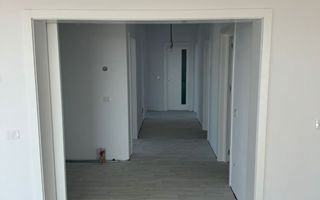 Vând casă Rediu langa padure - Poză 3
