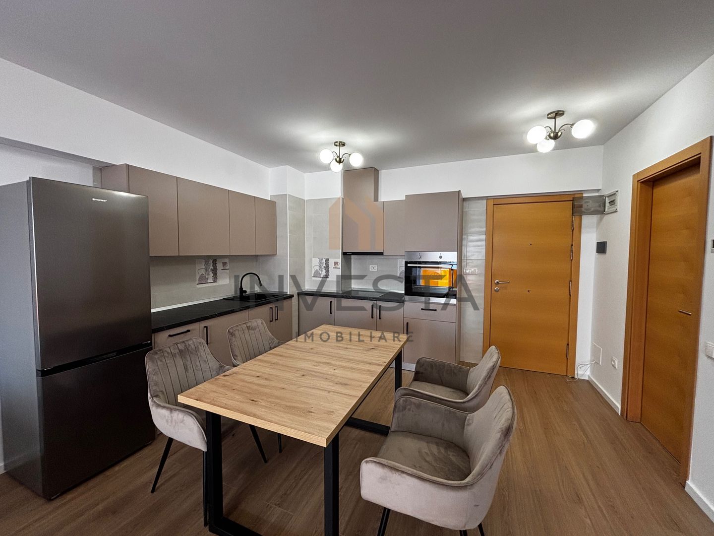 Apartament 2 camere, etaj intermediar, Viva City, zona Iulius Mall - Poză 1