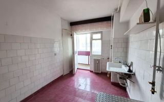 Apartament cu 3 camere, decomandat, Piata Mihai Viteazu - Poză 5