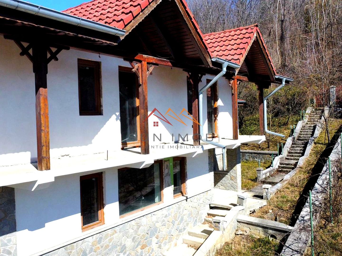 Vila S+P+E, priveliste deosebita, 6 camere, garaj, terasa, Cornu, PH - Poză 3