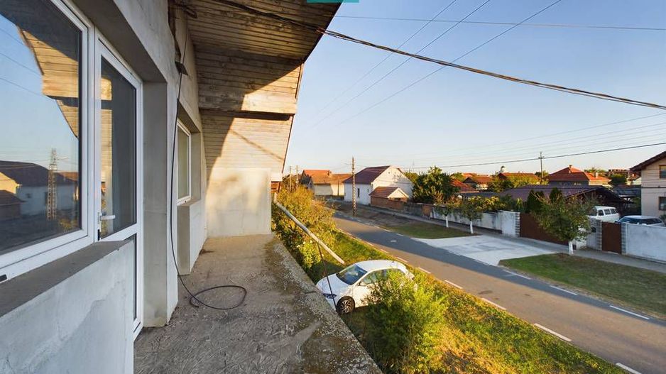 Casă/vilă cu 6 camere în Curtici - Poză 24