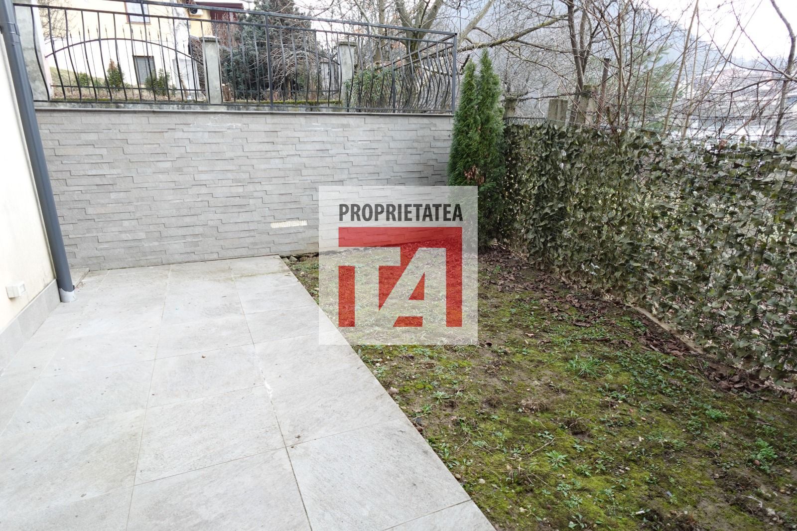 Apartament cu 3 camere decomandat zona Dealul  Florilor - Poză 7