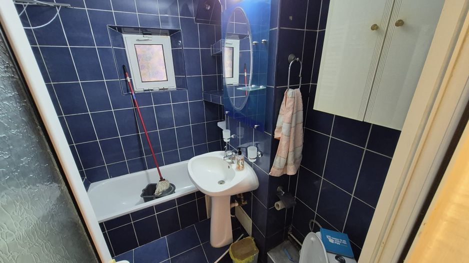 De inchiriat apartament cu 3 camere, etaj 3, Micro 16, 450 euro - Poză 5