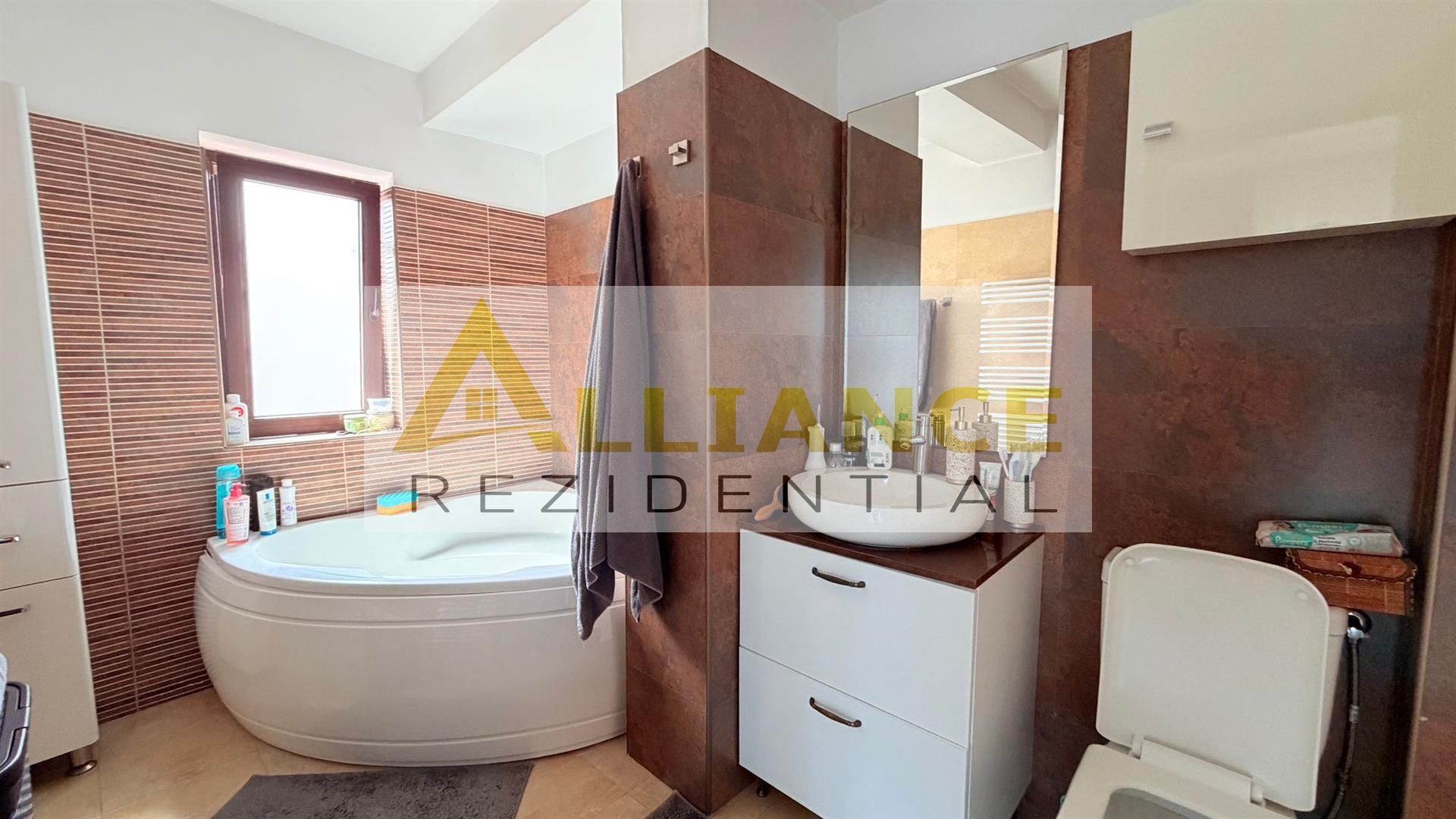 Casa Individuala - 5 camere - 3 bai - 520mp teren - Poză 17