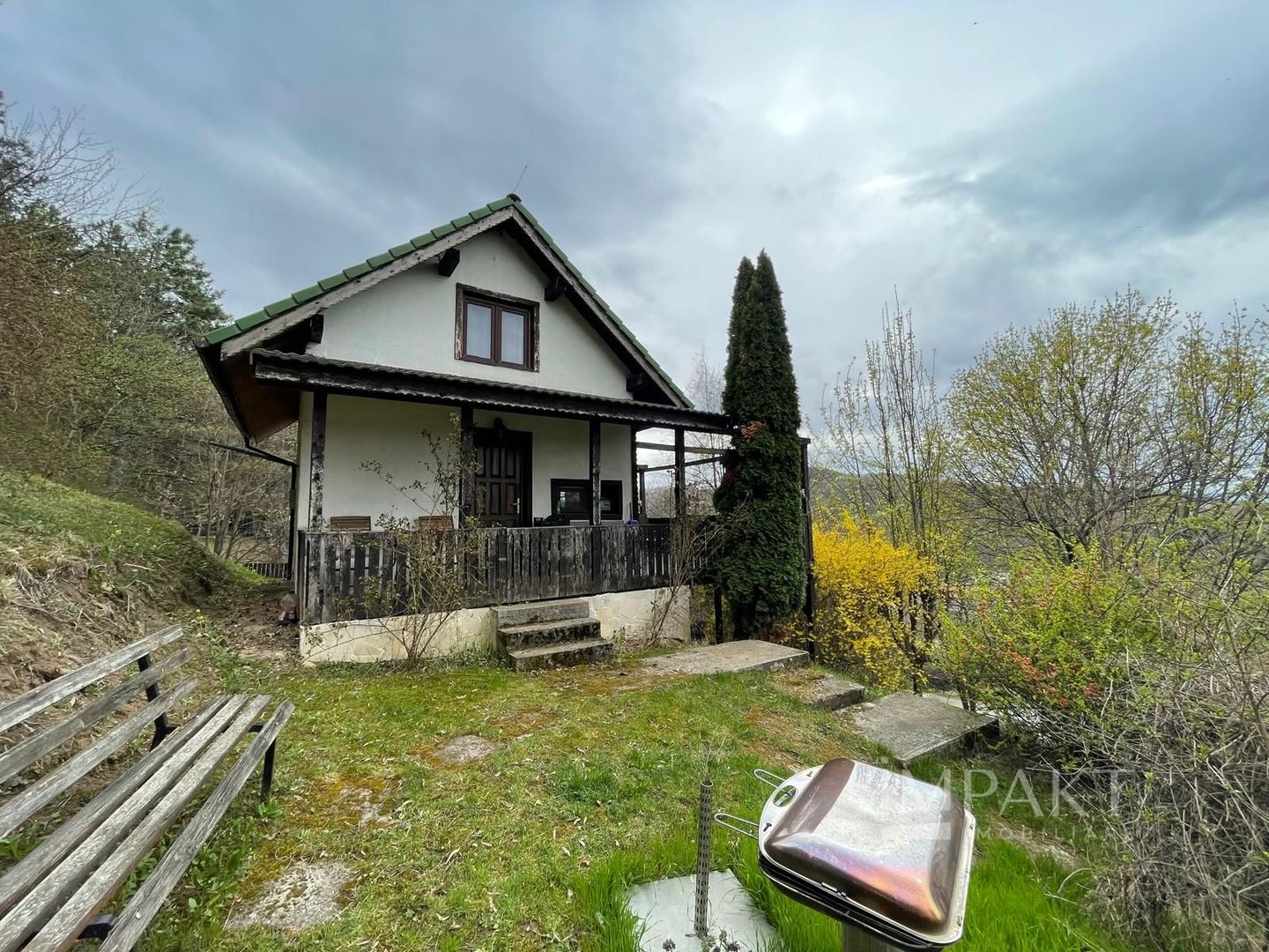 Cabana din lemn cu panorama superba asupra Florestiului - Poză 1