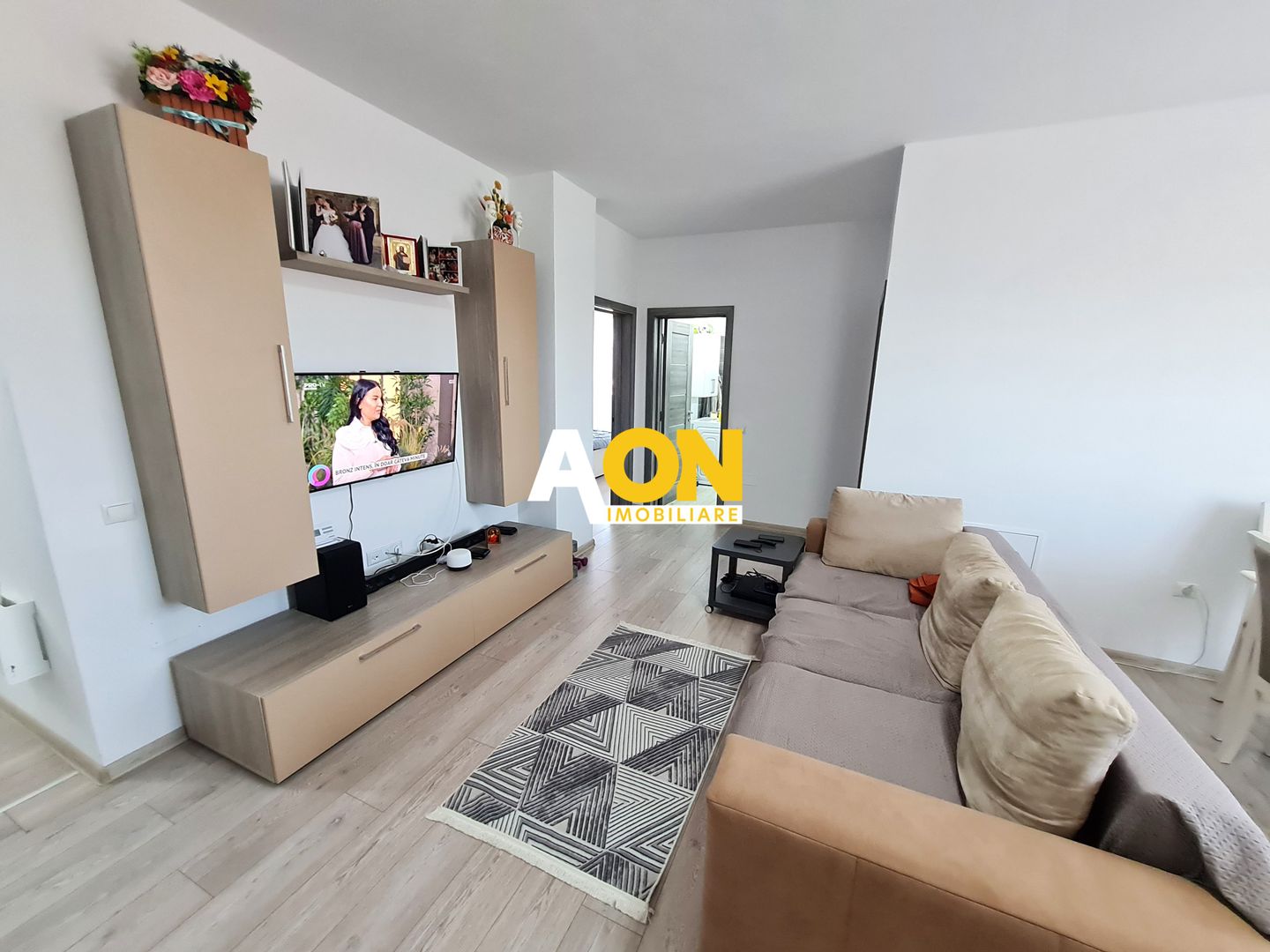 Apartament 3 Camere, 72 mp, Decomandat, Etaj 3, Zona Ampoi 3 - Poză 8