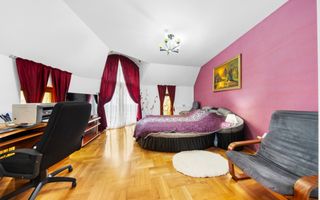 Casa individuala cu 7 camere, 260 mp, teren 900 mp, front 19m, Europa - Poză 10