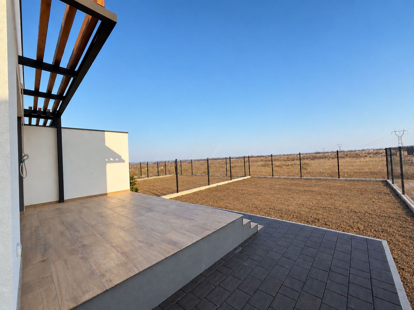 COMISION 0! Duplex finalizat cu 5 camere si 3 bai. Panouri solare. - Poză 18