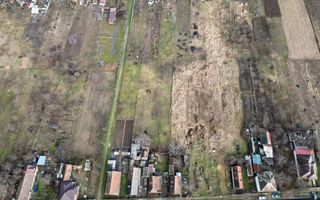 Casă modestă cu 3 camere în Ghioroc - Poză 12