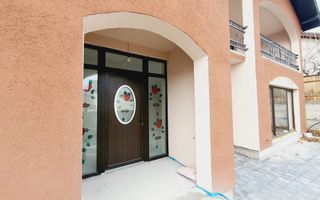 Casa de vanzare in Cetate - zona Piata - Poză 2