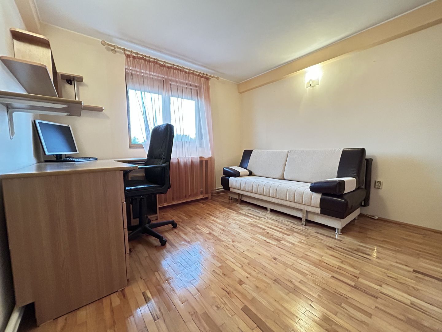 Casa P+1 BCA 4 camere Cartier KM5 strada Fantanele - toate utilitatile - Poză 5