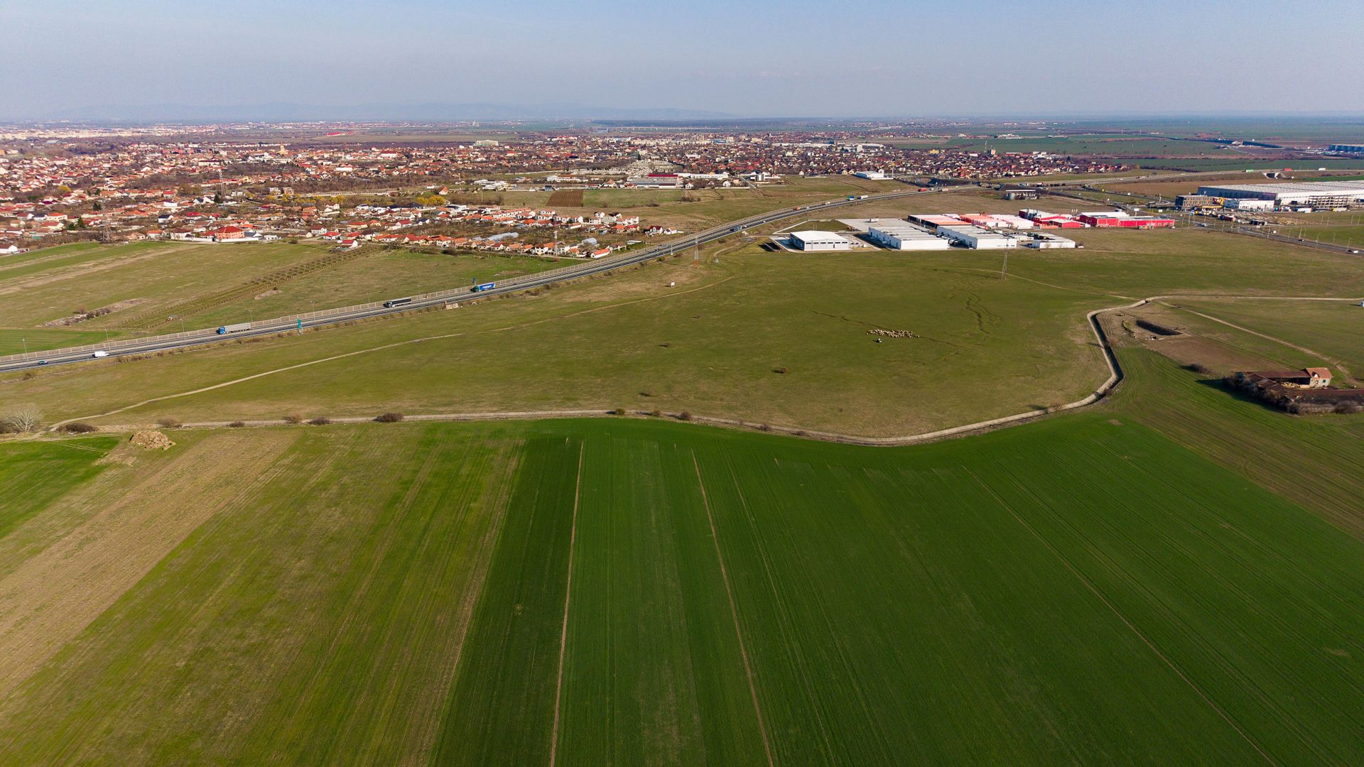 Teren de 107,000mp în zona industrială Zădareni - Poză 16