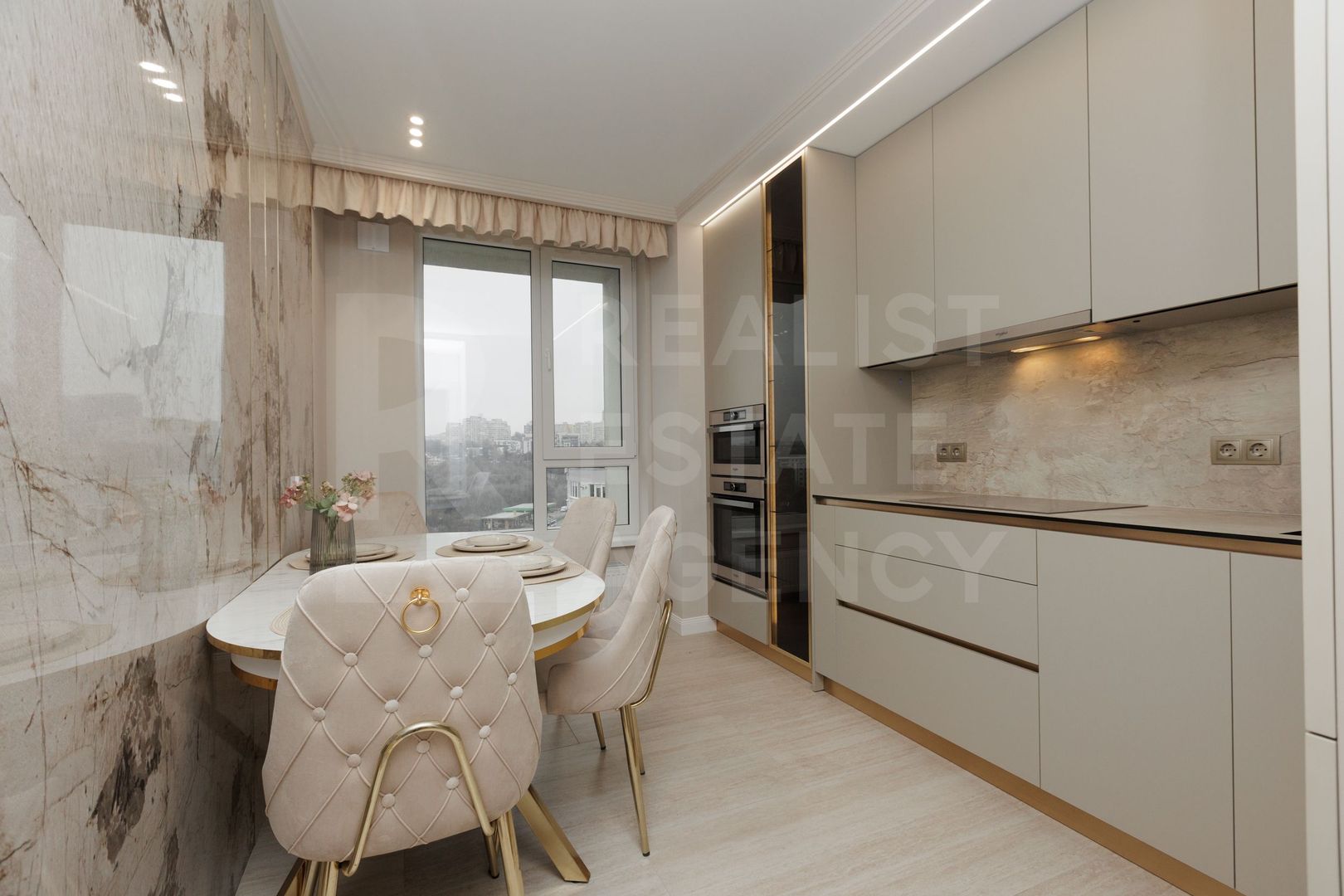 Chirie, apartament, 3 dormitoare, bd. Renașterii Naționale, Râșcani. - Poză 3