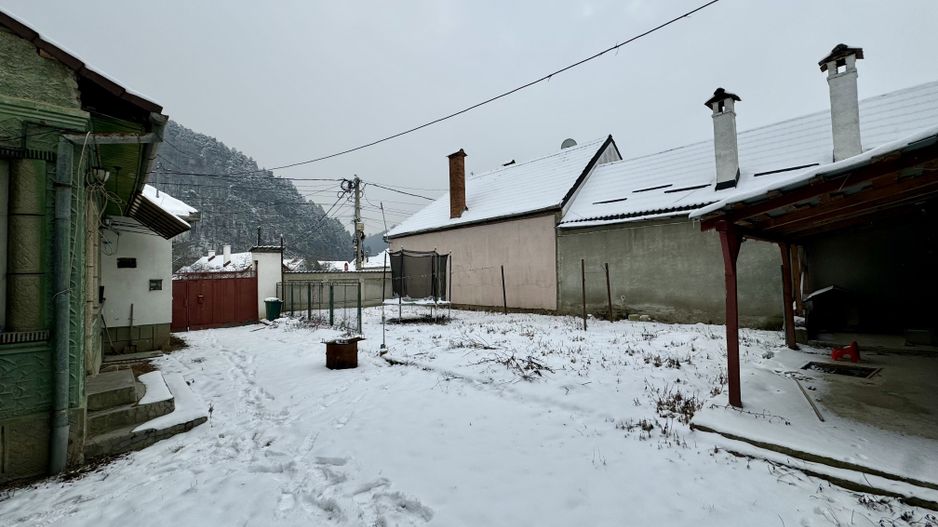 Casă Săsească autentică de vânzare în Râșnov | Teren 720 mp | toate utilitățile - Poză 9