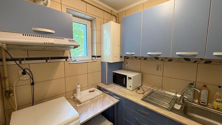 BRASADAS vinde ap cu 3 cam etaj 1/4 Burdea - Poză 2