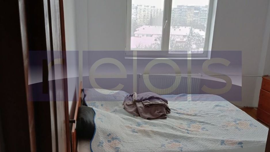 VANZARE 3 CAMERE DECOMANDAT - TIMPURI NOI - Poză 3