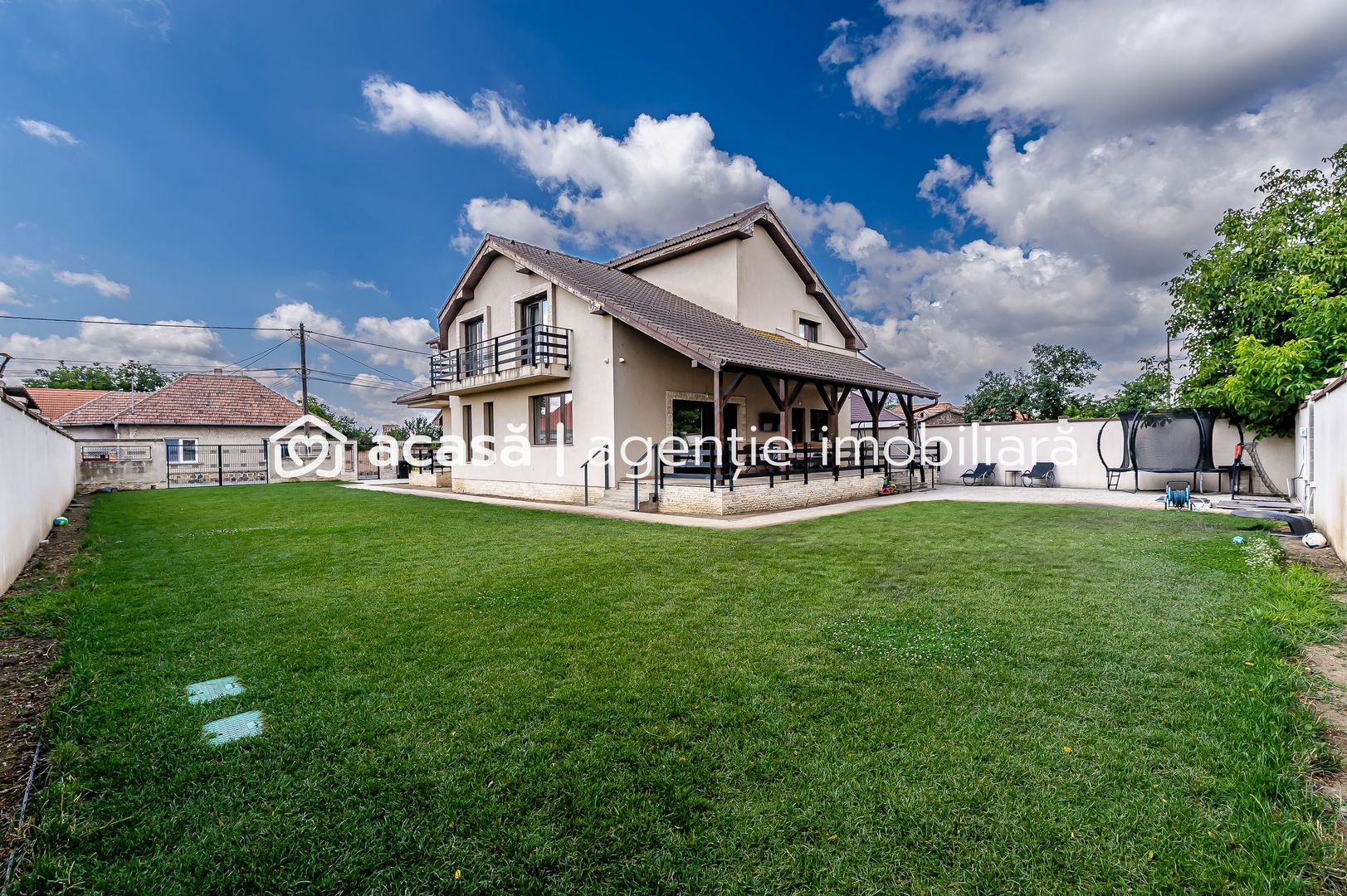 Vilă complet amenajată LUX, ideală pentru o familie cu stil - Poză 1