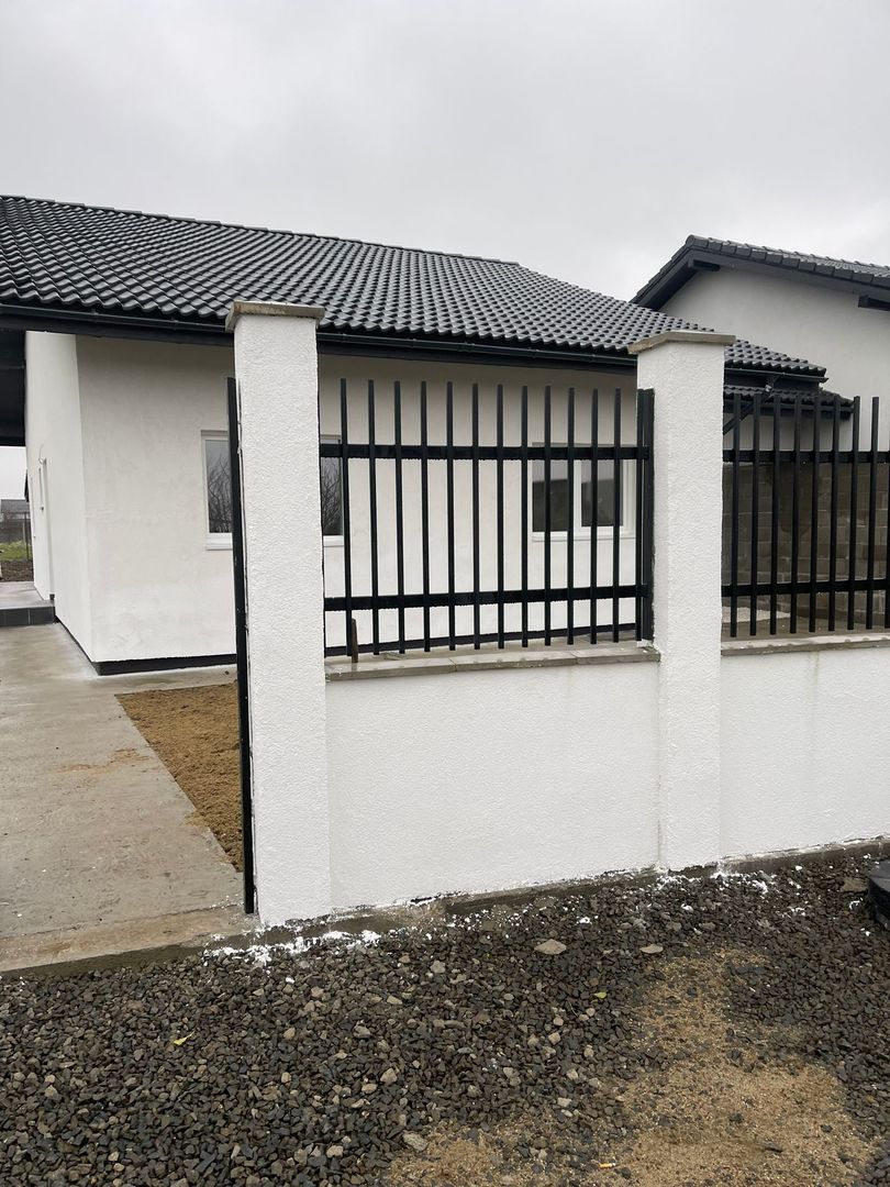 Duplex pe parter intr-o zona minunata - Poză 1