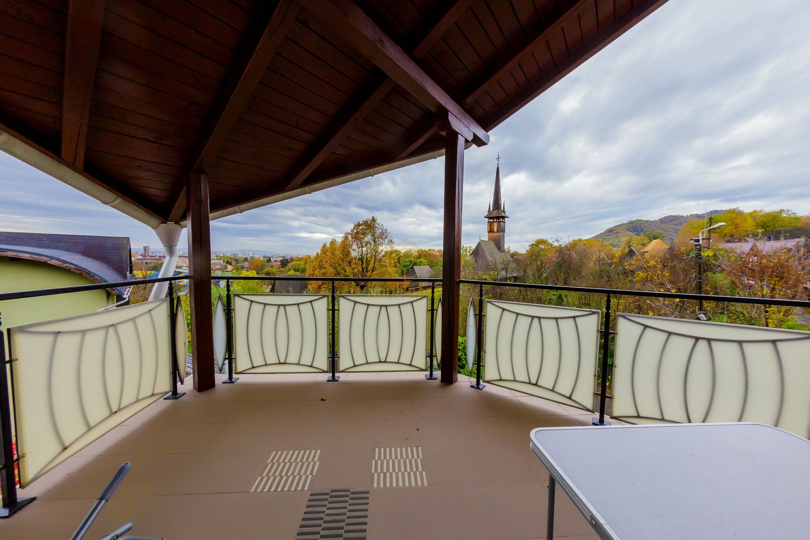 De Vanzare Vila Complet Utilata/Mobilata/Dealul Florilor Baia Mare - Poză 4