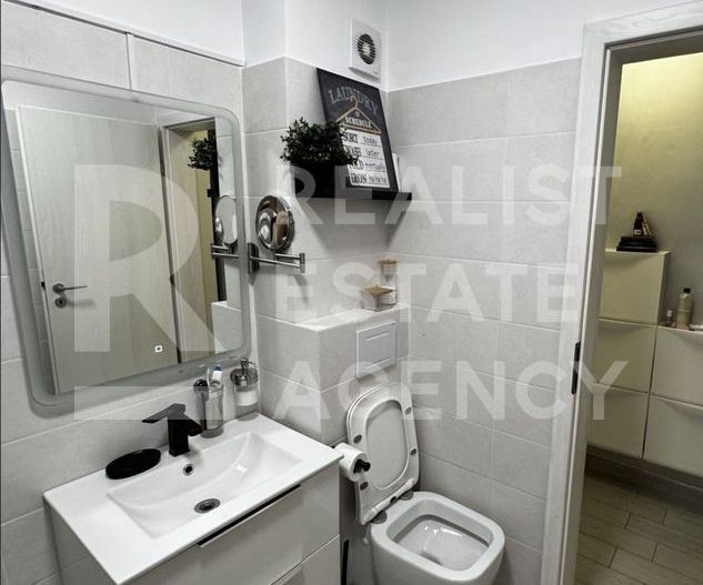 Vânzare, apartament 2 camere, zona Titan - Poză 6