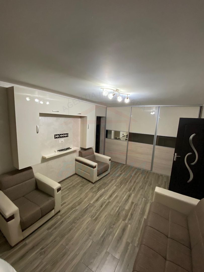 Inchiriere apartament 3 camere, parter - Francezi - Poză 1