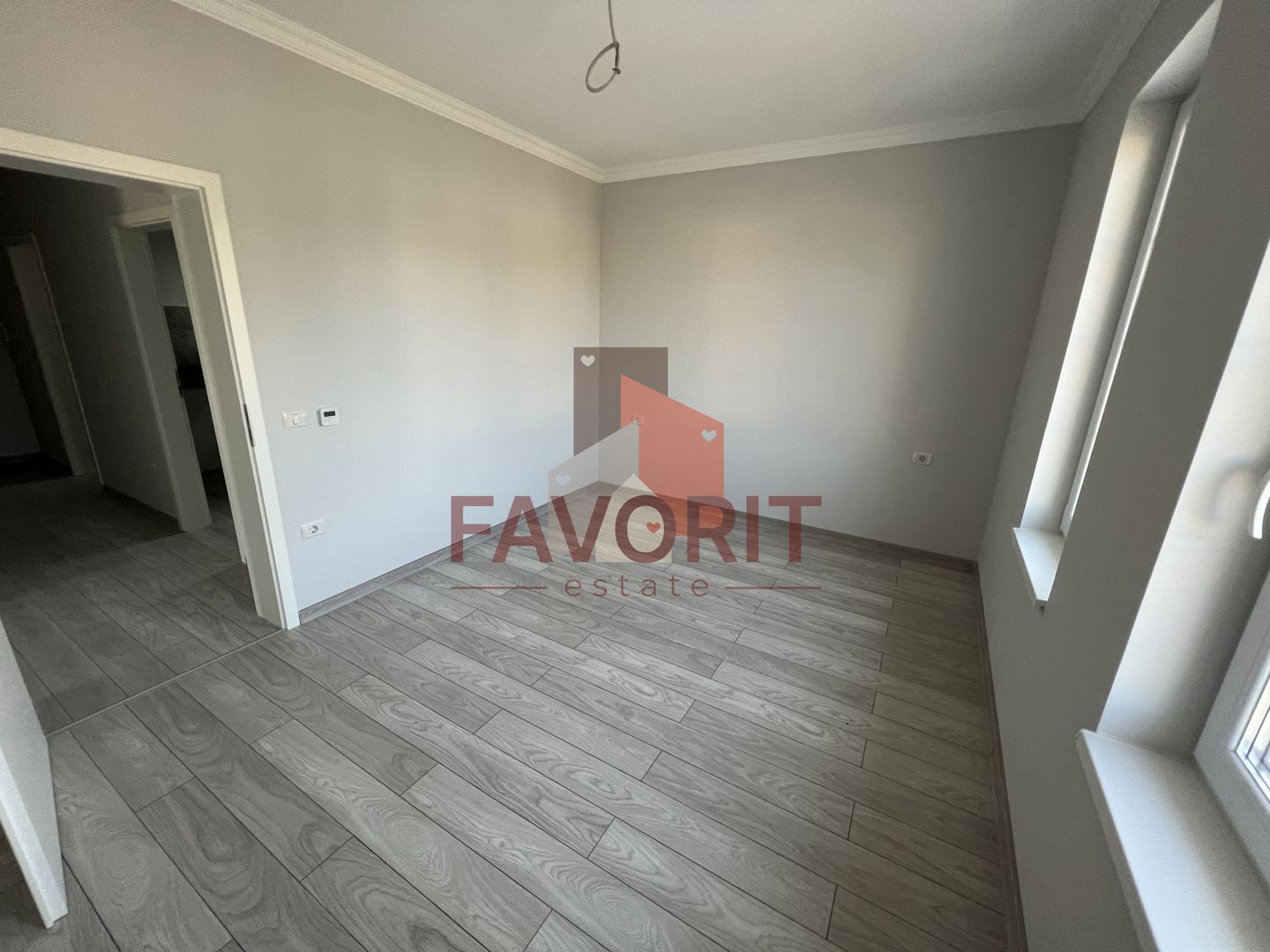 Etaj 2. Decomandat. Finisaje superioare - Poză 8