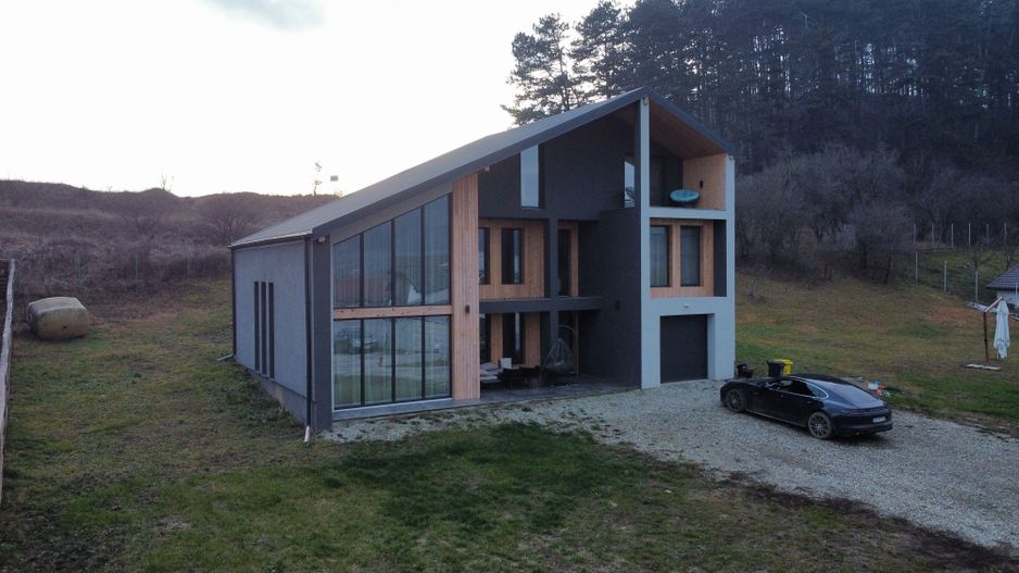 Casă exclusivistă pe Dealul Lempeș – Sânpetru, Brașov - Poză 1