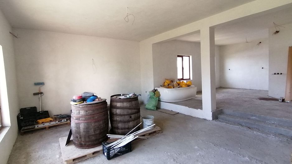 Casa P+1 - comuna 1 Decembrie - str. Victoriei - Poză 7