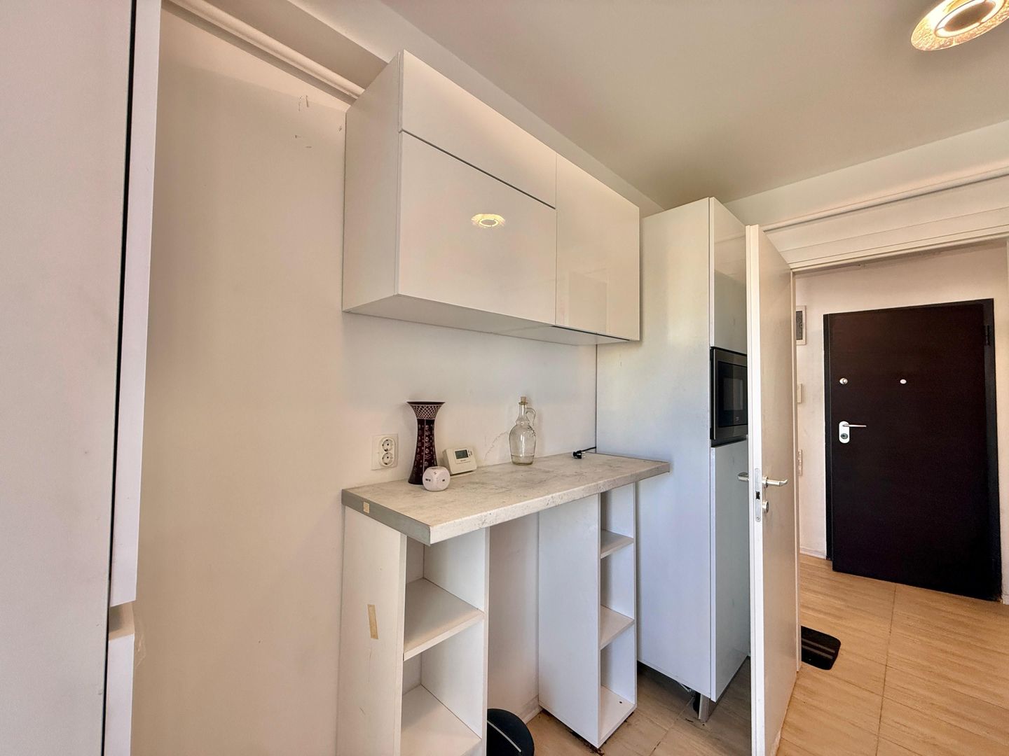 COSMOPOLIS - Apartament cu 2 camere, mobilat si utilat. - Poză 5