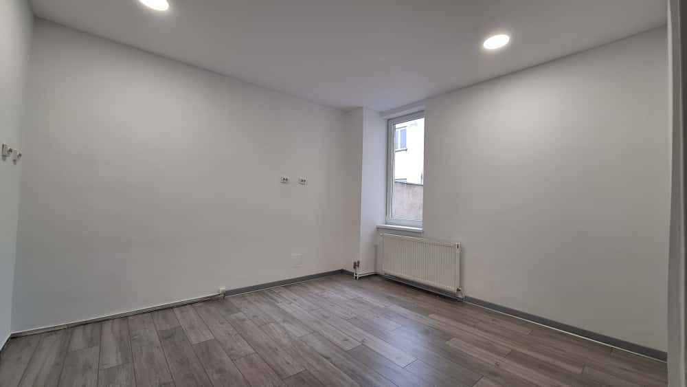 Spațiu birouri 15 mp, proaspăt renovat, cheltuieli incluse - Poză 1