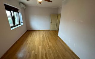 VILA  - ARADULUI. -British - Poză 37