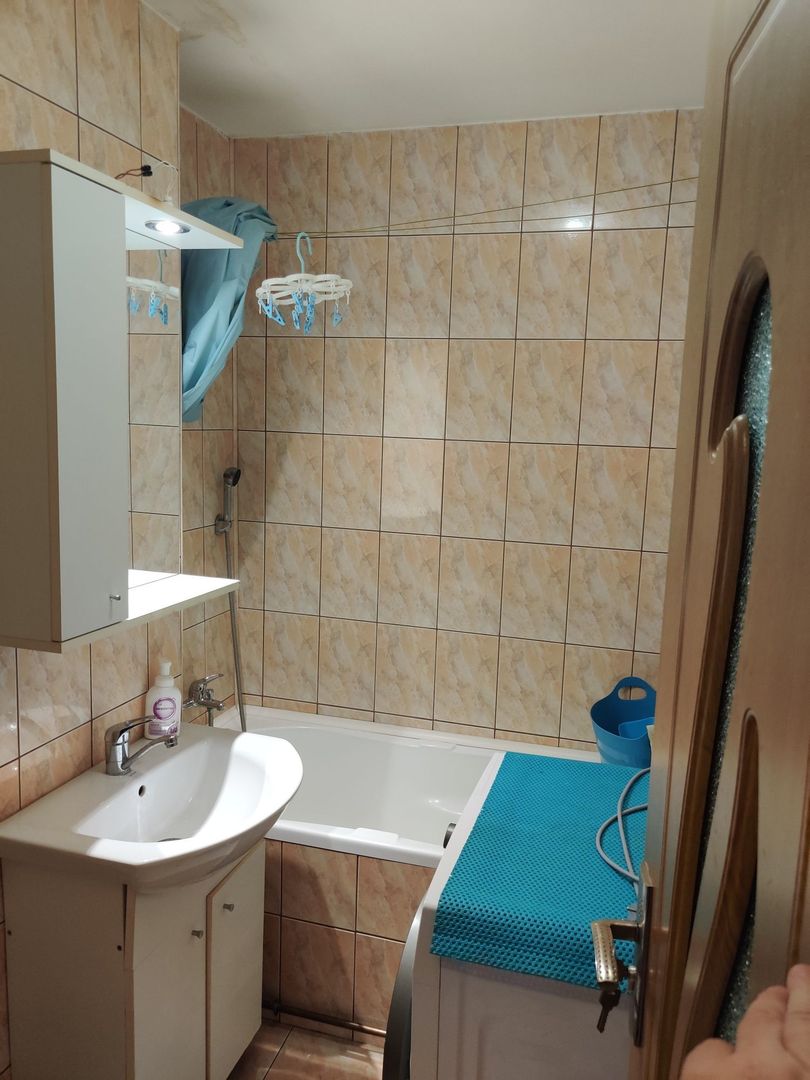 Garsonieră Baba Novac, balcon, decomandată, etaj 5, Pet friendly - Poză 4
