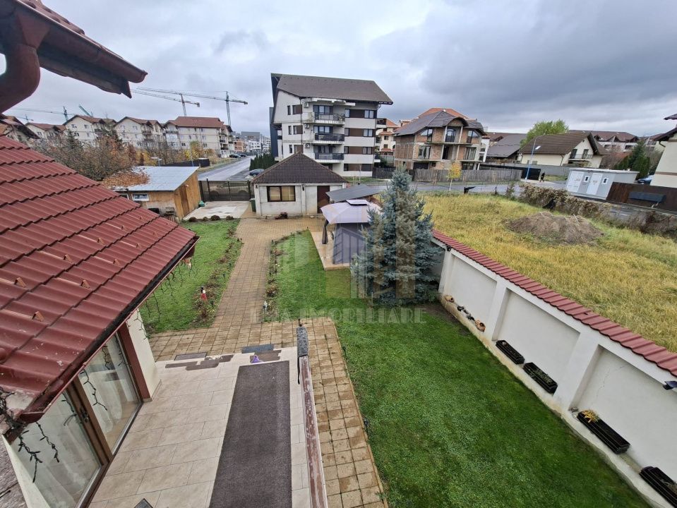 Casa individuala Tractoru zona Socec Brasov - Poză 4